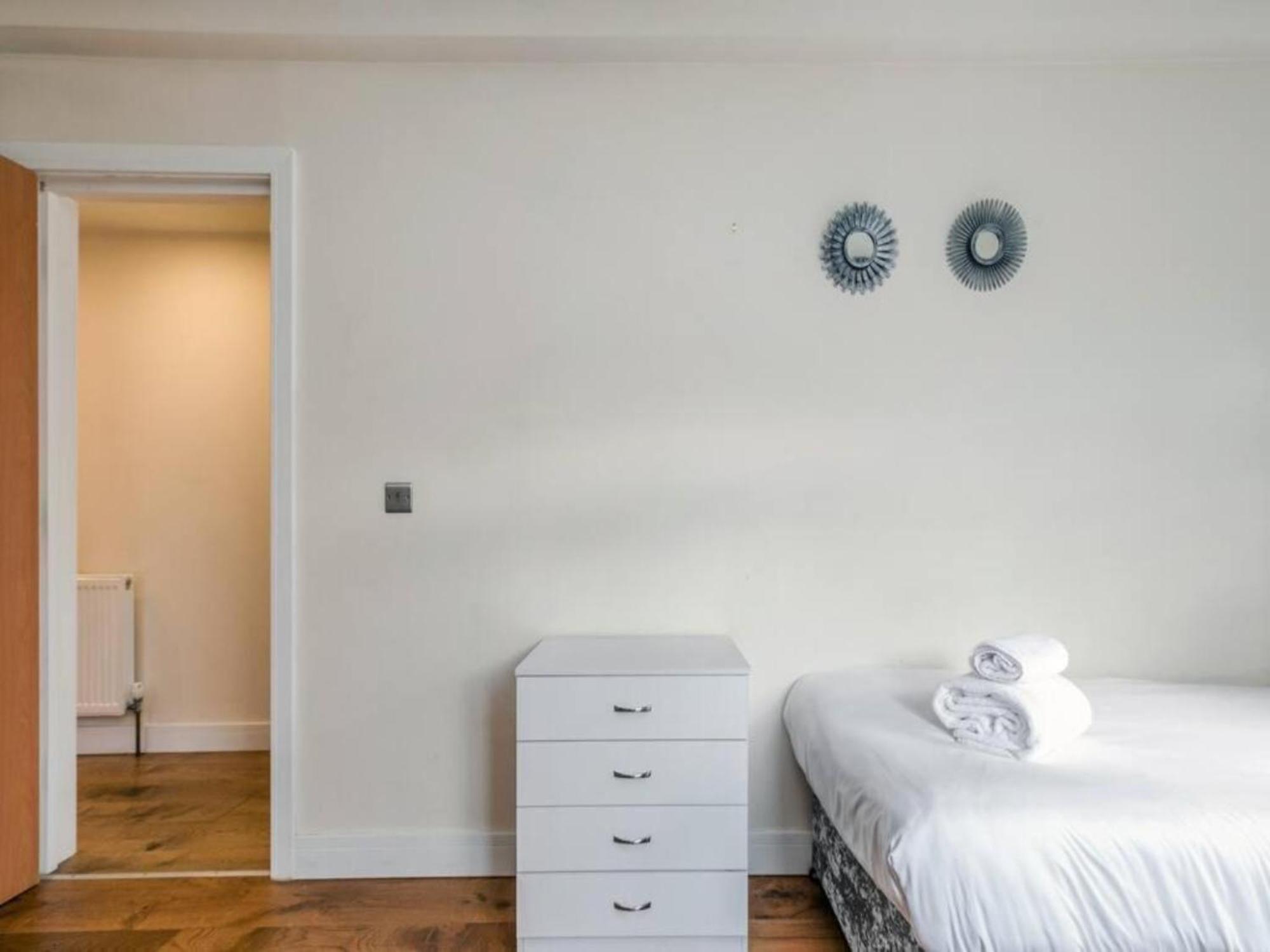 Pass The Keys Ealing Queen Of The Suburbs 2Bd Apartment Londra Dış mekan fotoğraf