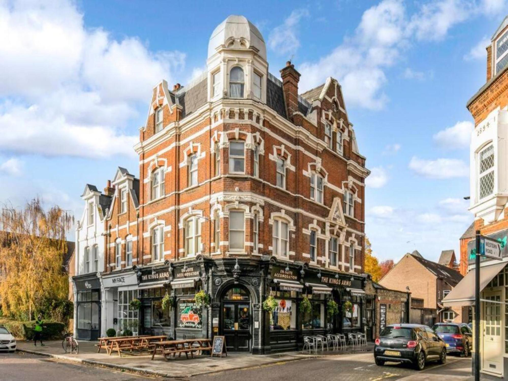 Pass The Keys Ealing Queen Of The Suburbs 2Bd Apartment Londra Dış mekan fotoğraf