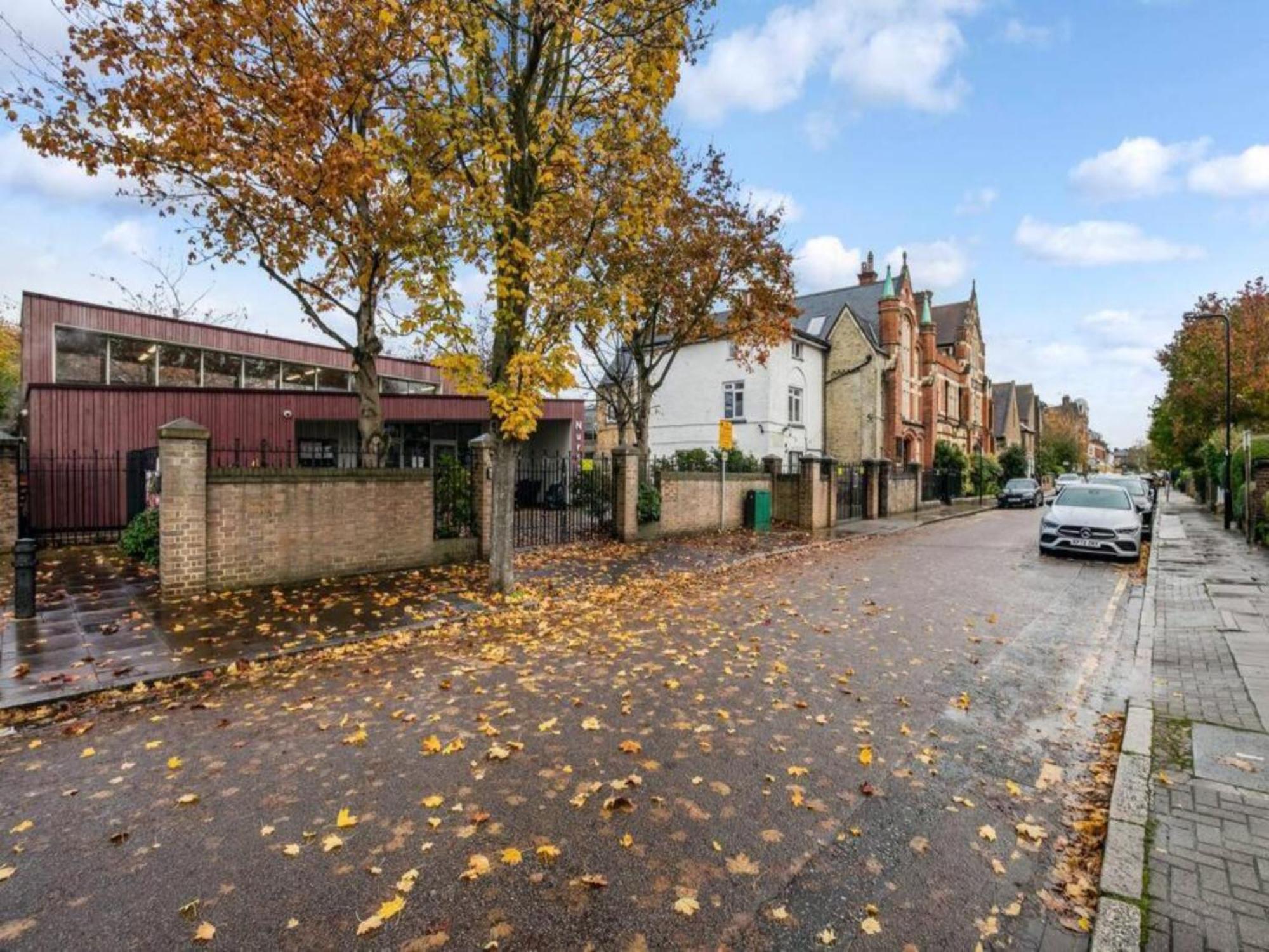 Pass The Keys Ealing Queen Of The Suburbs 2Bd Apartment Londra Dış mekan fotoğraf